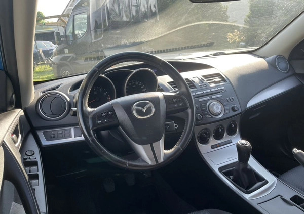 Mazda 3 cena 22900 przebieg: 192000, rok produkcji 2010 z Kęty małe 596